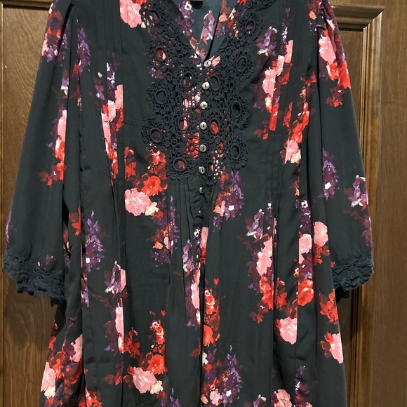 ROAMAN'S- BEAUTIFUL - COLORFUL TUNIC - SIZE 22W - Picture 1 of 3